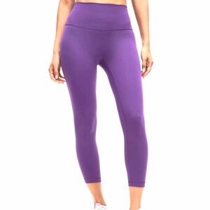 Lululemon align high rise 25” legging green 3/4 (pink) size 10